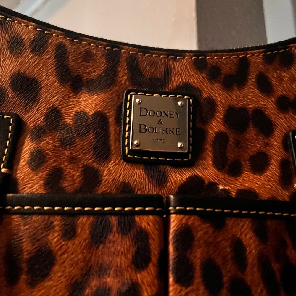 Limited edition DOONEY & BOURKE Leopard Print Shoulder hobo Bag - Picture 4 of 11